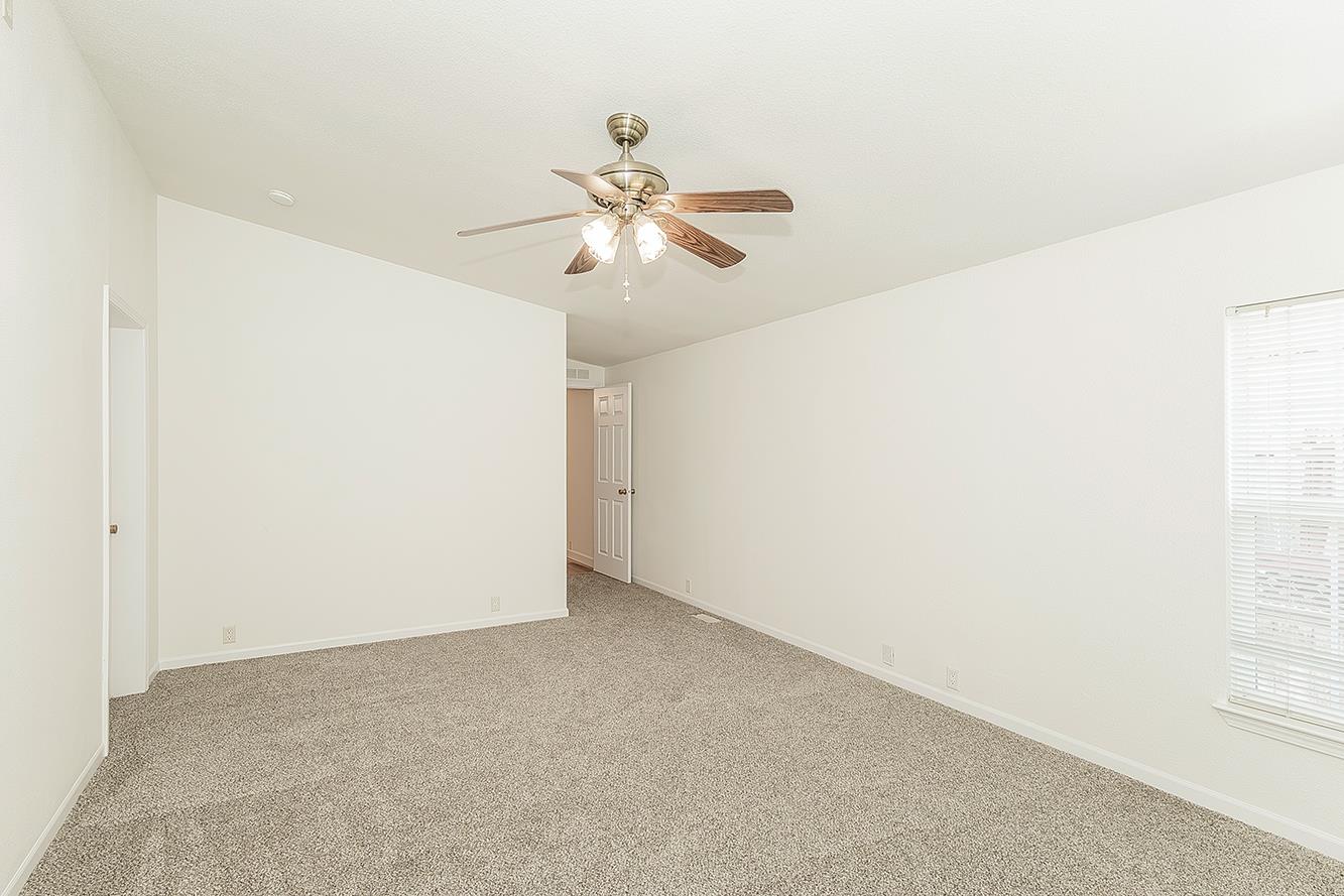 2575 S Willow Ave #SP 21, Fresno, CA 93725