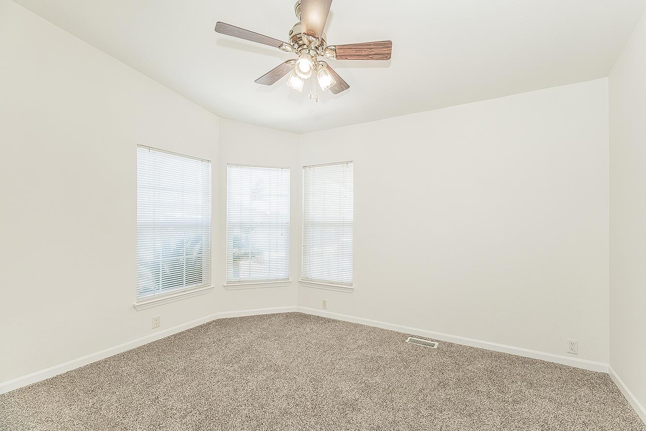 2575 S Willow Ave #SP 21, Fresno, CA 93725