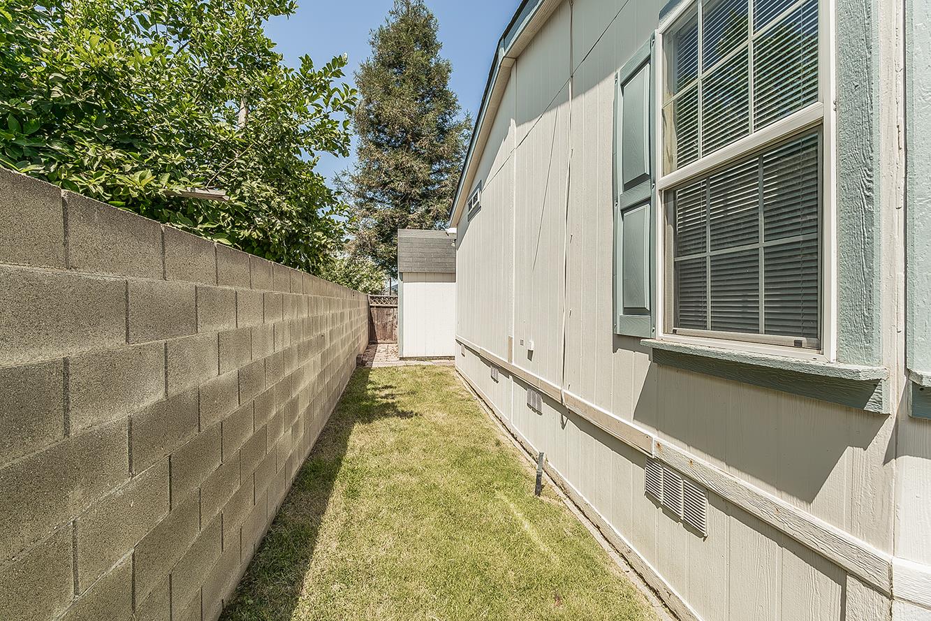 2575 S Willow Ave #SP 21, Fresno, CA 93725
