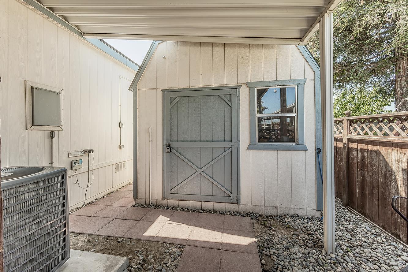 2575 S Willow Ave #SP 21, Fresno, CA 93725