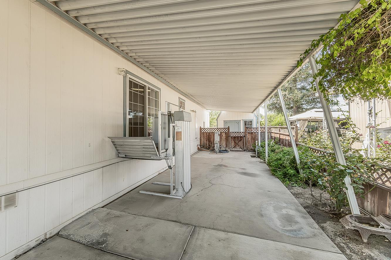 2575 S Willow Ave #SP 21, Fresno, CA 93725