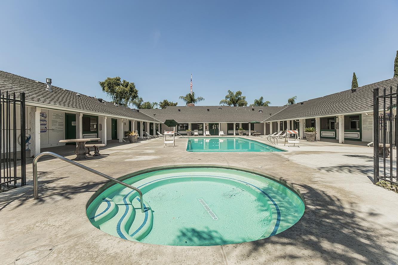 2575 S Willow Ave #SP 21, Fresno, CA 93725