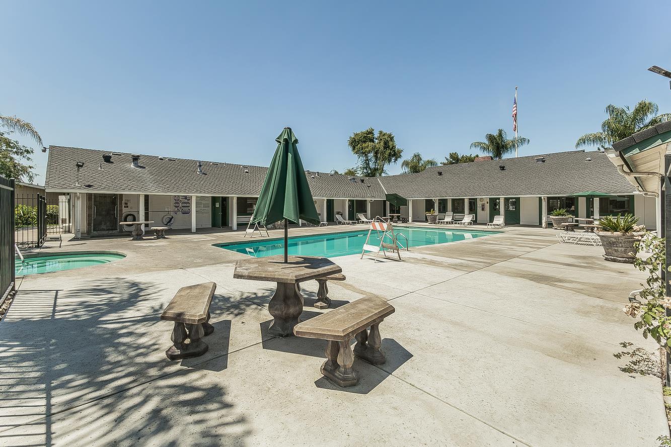 2575 S Willow Ave #SP 21, Fresno, CA 93725