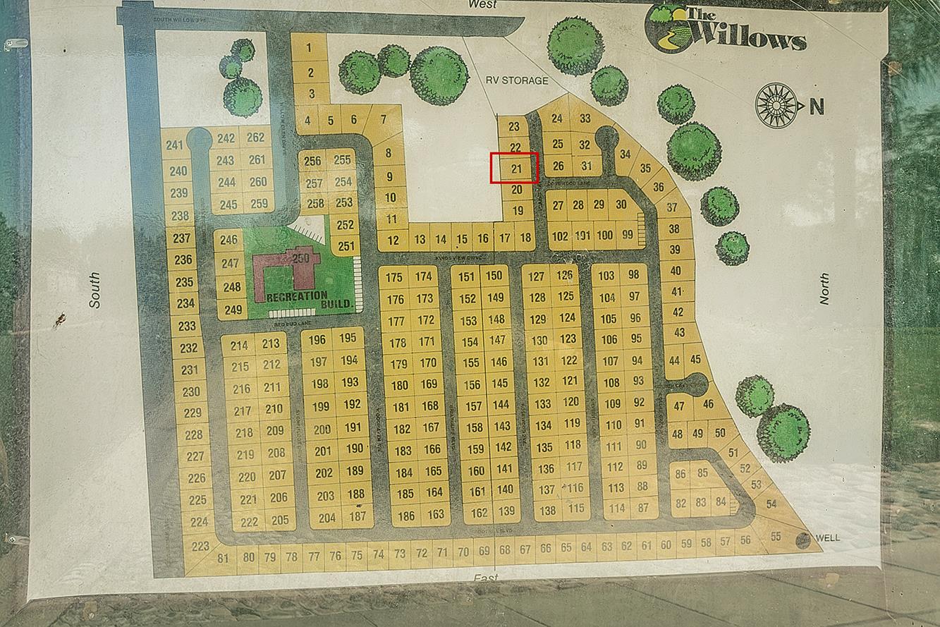 2575 S Willow Ave #SP 21, Fresno, CA 93725