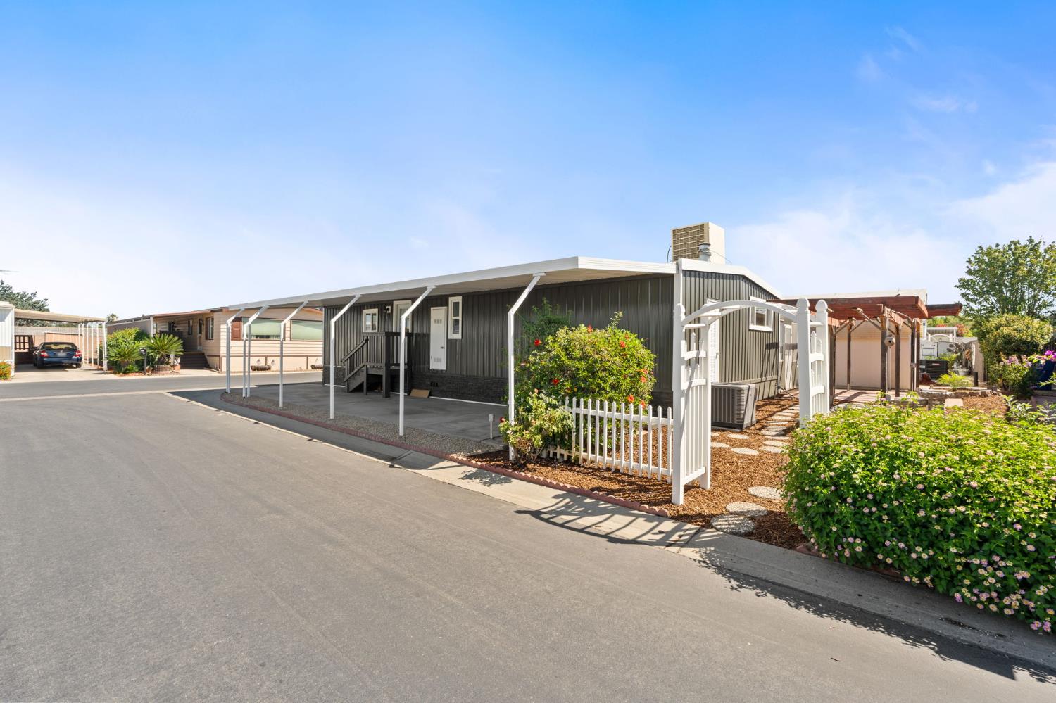 1001 Sylmar Ave #173, Clovis, CA 93612
