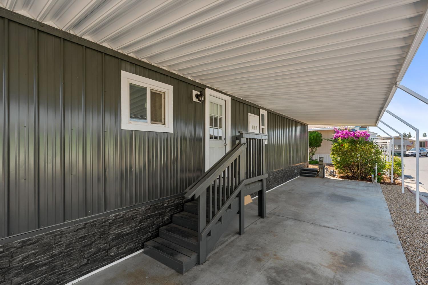 1001 Sylmar Ave #173, Clovis, CA 93612