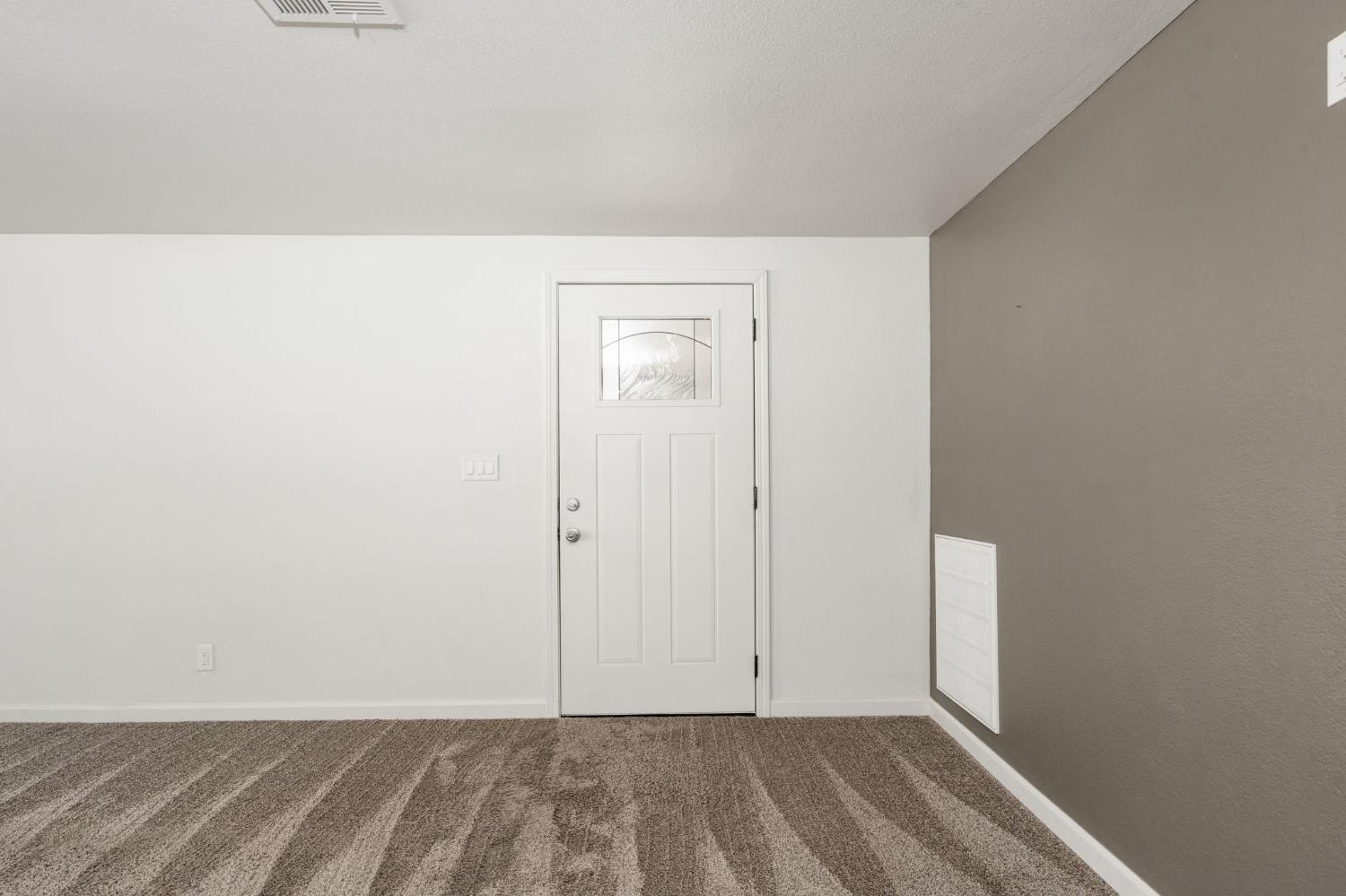 1001 Sylmar Ave #173, Clovis, CA 93612