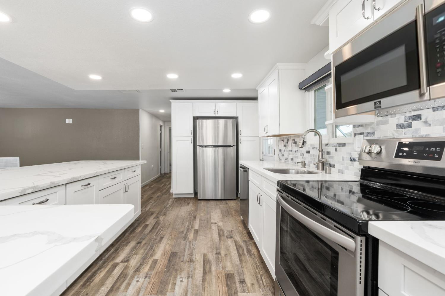 1001 Sylmar Ave #173, Clovis, CA 93612