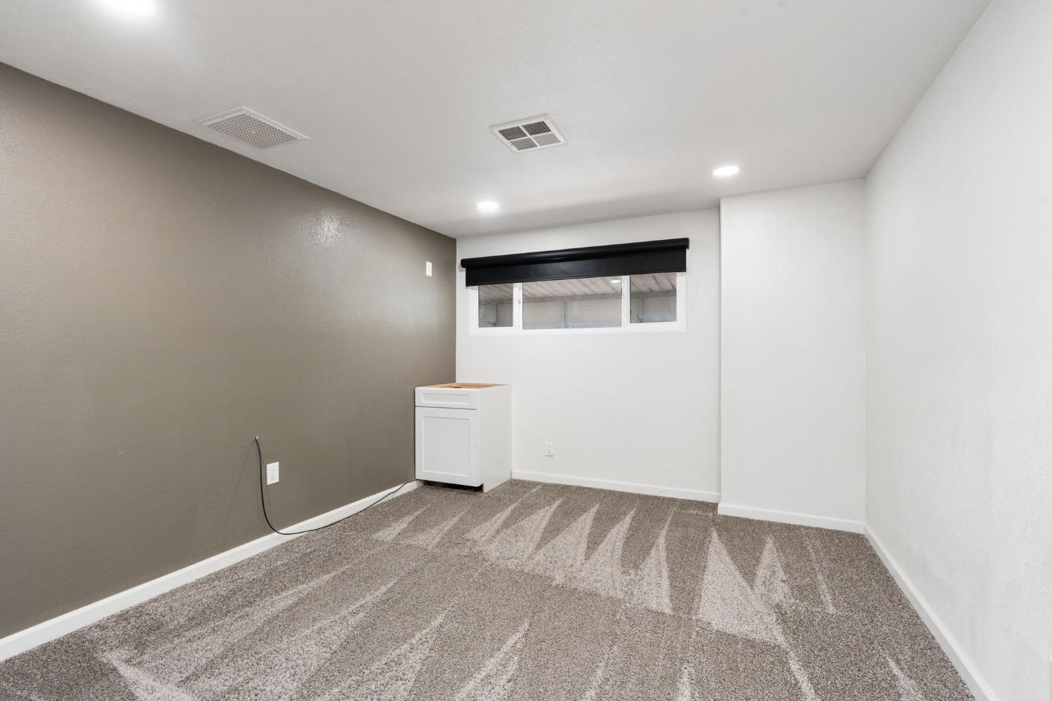 1001 Sylmar Ave #173, Clovis, CA 93612