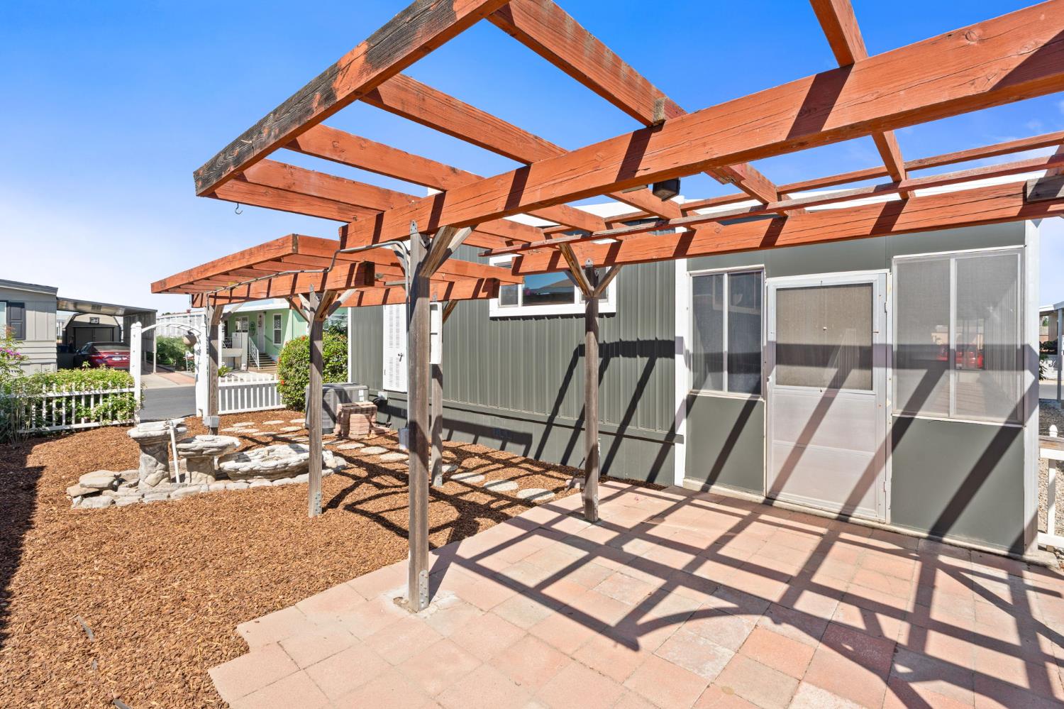 1001 Sylmar Ave #173, Clovis, CA 93612