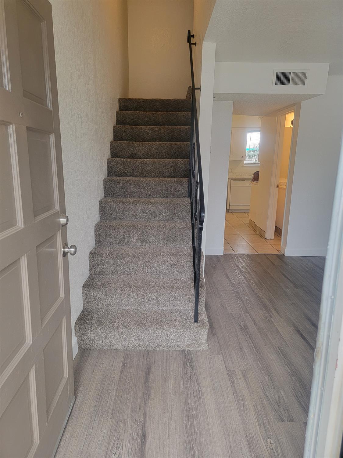 3787 N Abby St, Fresno, CA 93726