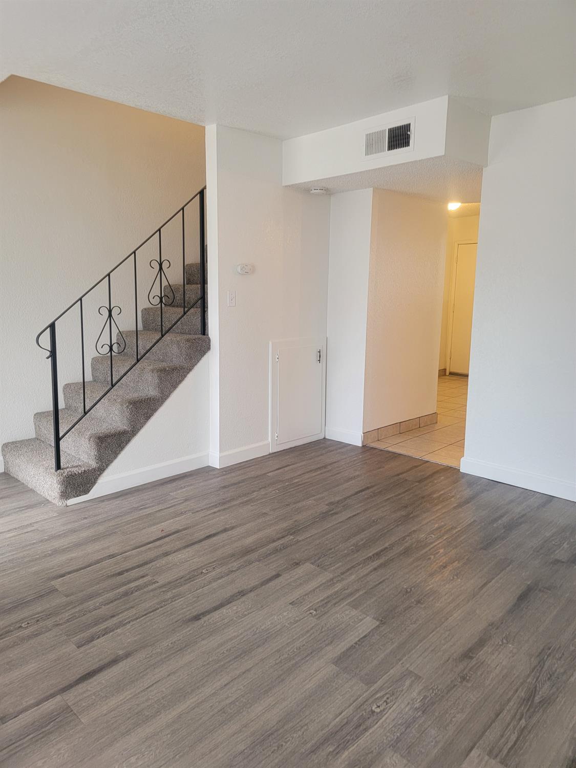 3787 N Abby St, Fresno, CA 93726