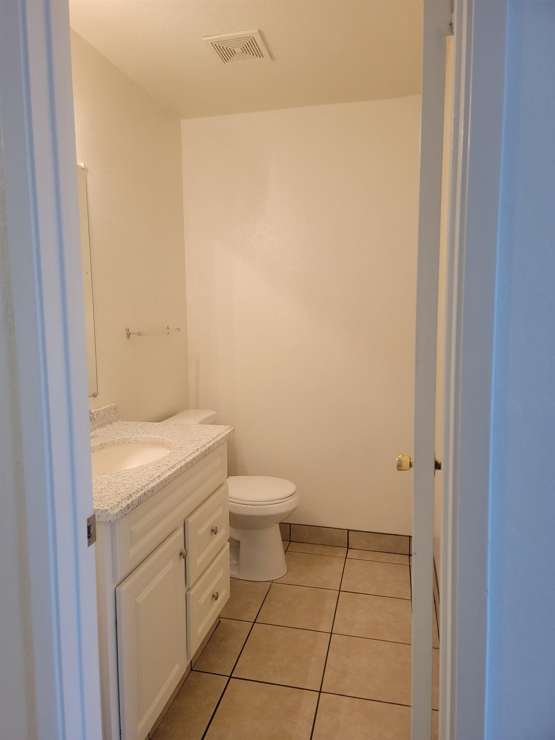 3787 N Abby St, Fresno, CA 93726