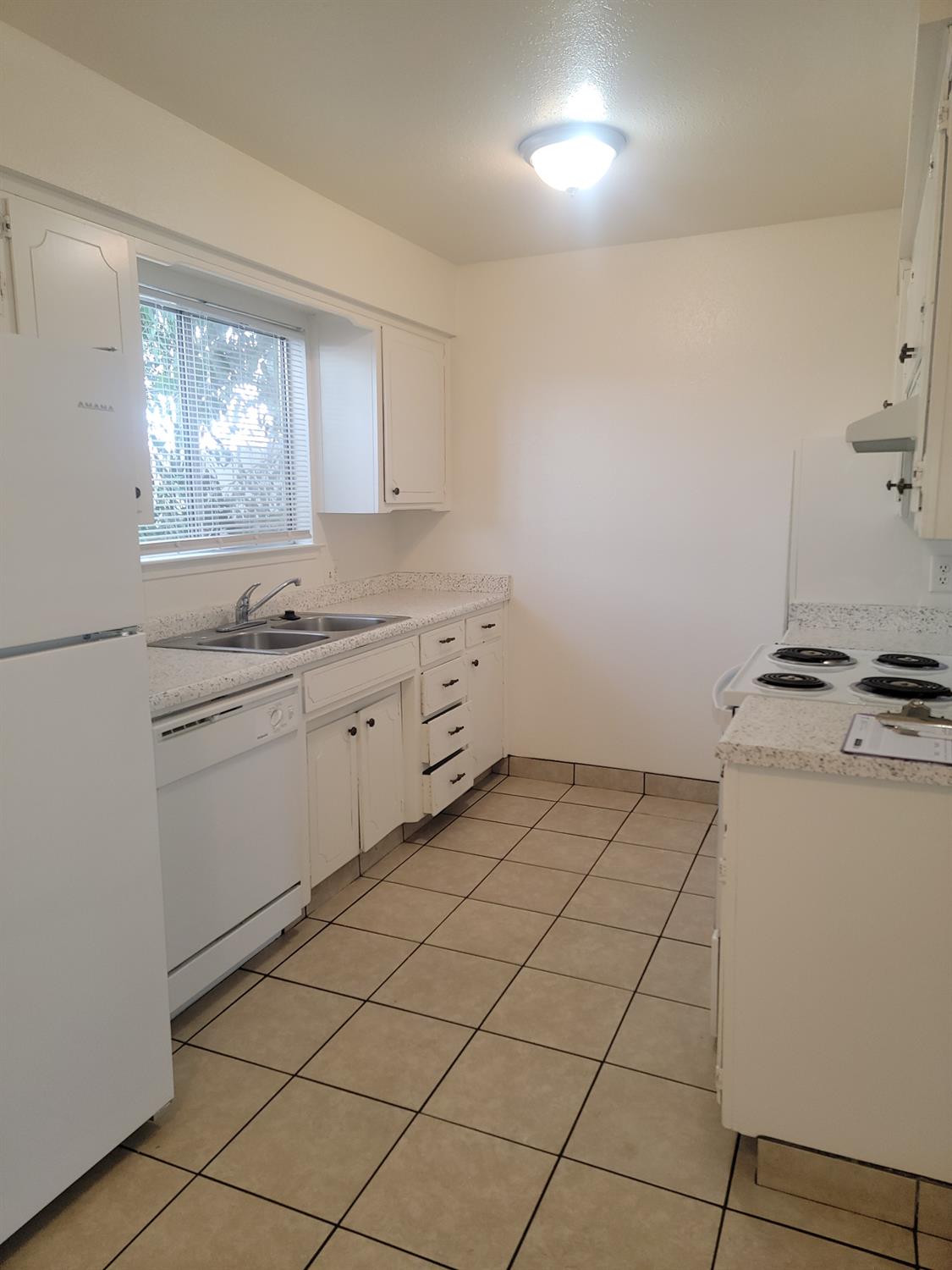 3787 N Abby St, Fresno, CA 93726