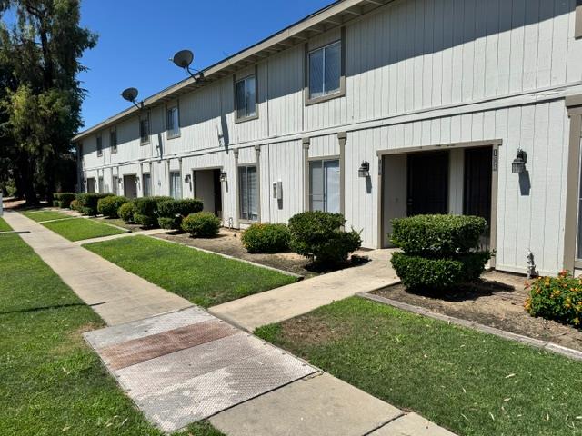 3787 N Abby St, Fresno, CA 93726