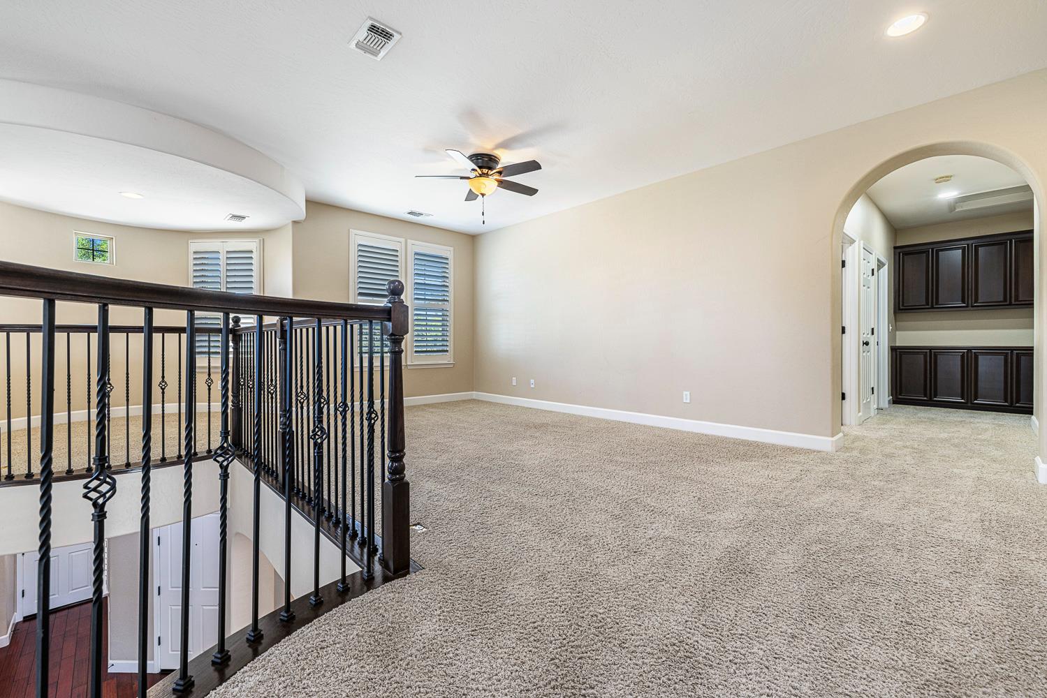 1135 N Whittier Ave, Clovis, CA 93611