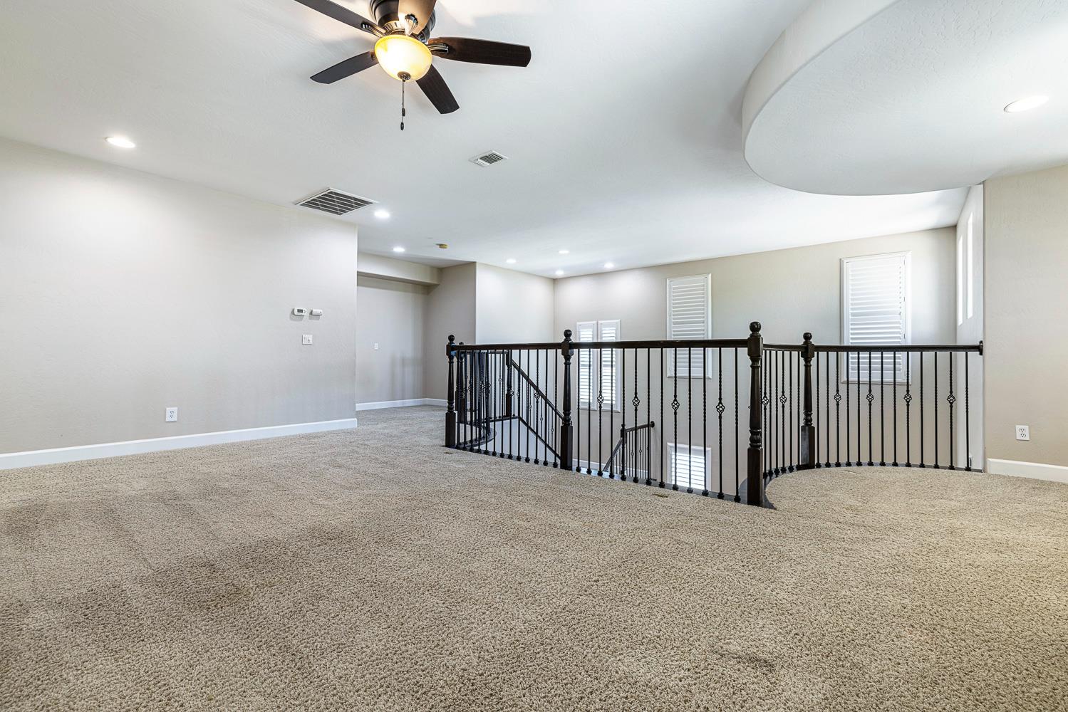 1135 N Whittier Ave, Clovis, CA 93611