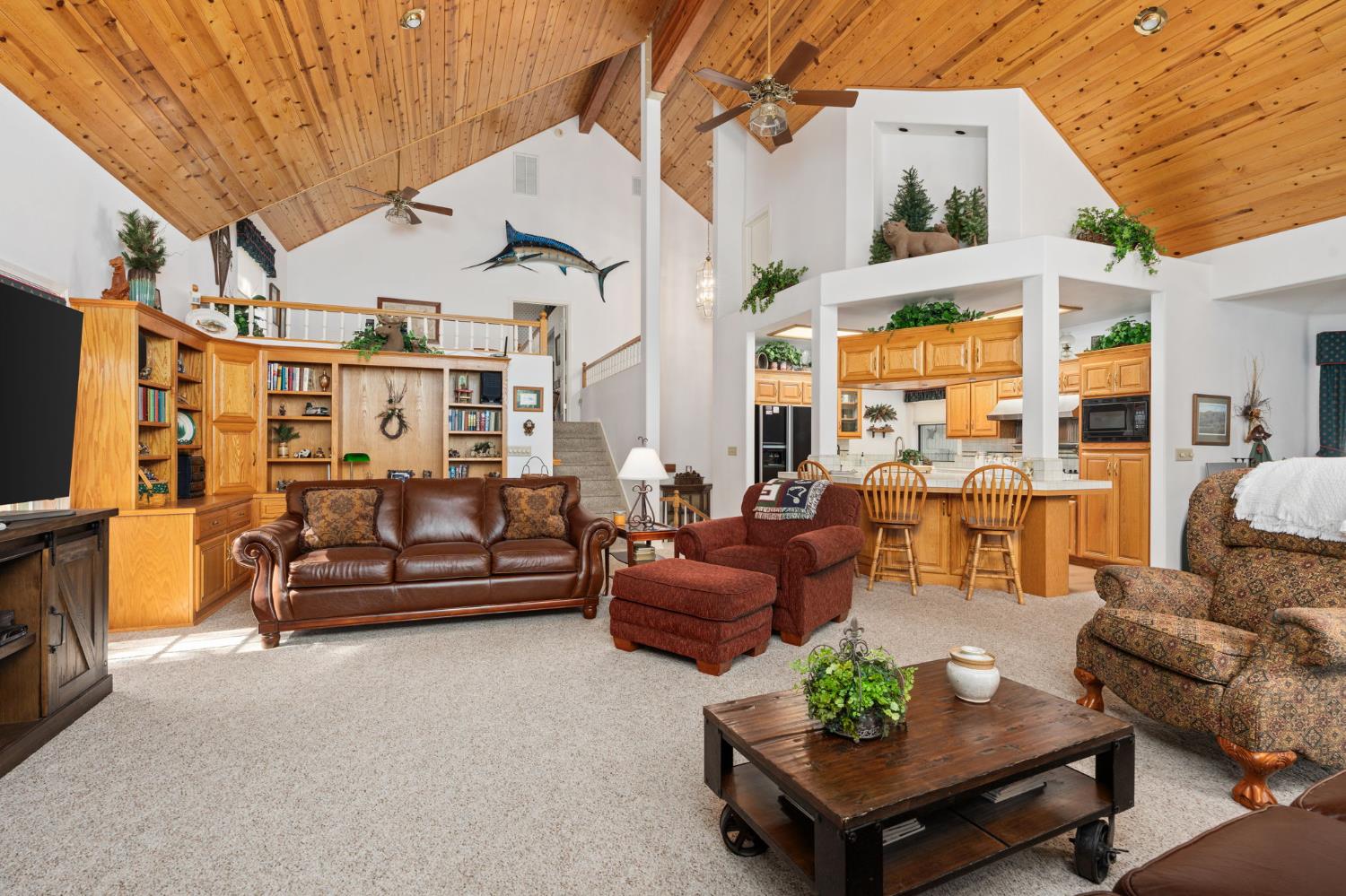 41943 Split Rock Ln, Shaver Lake, CA 93664