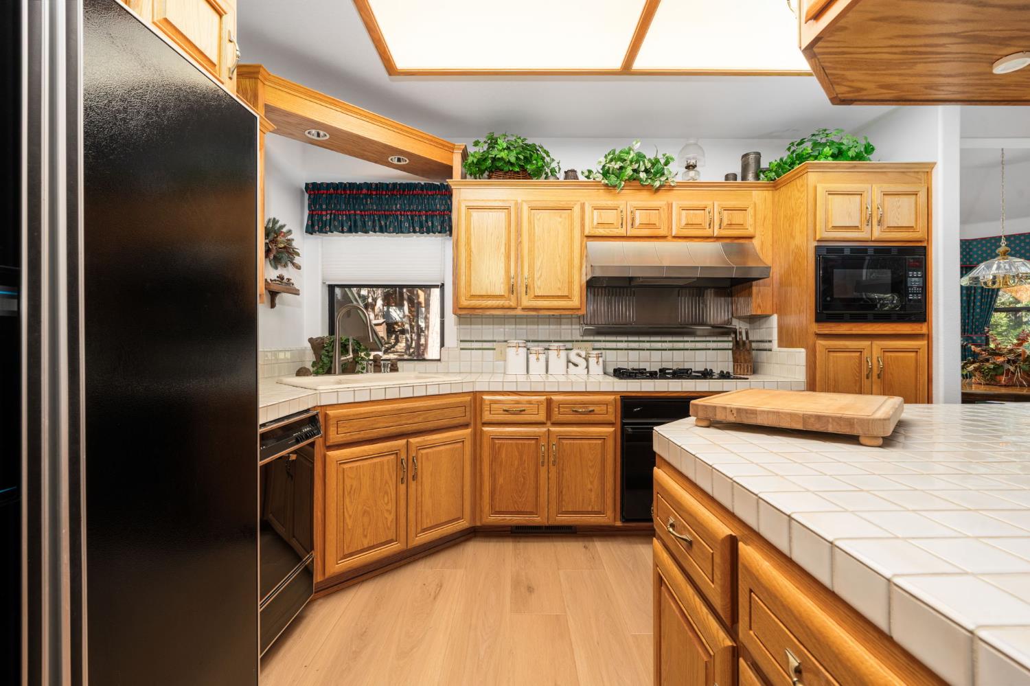 41943 Split Rock Ln, Shaver Lake, CA 93664