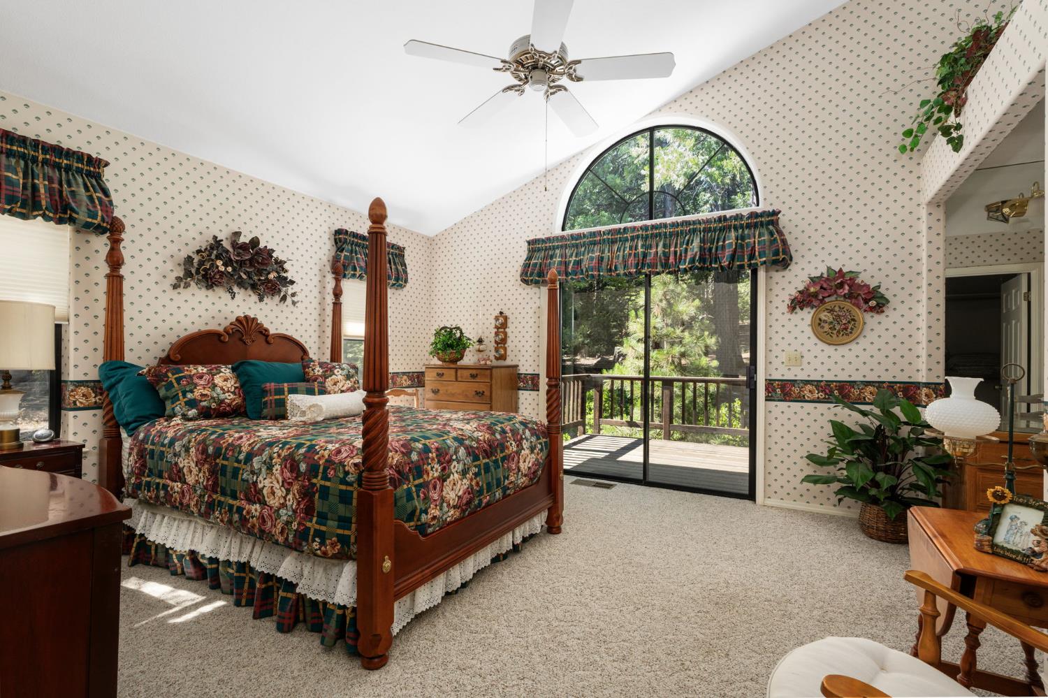 41943 Split Rock Ln, Shaver Lake, CA 93664