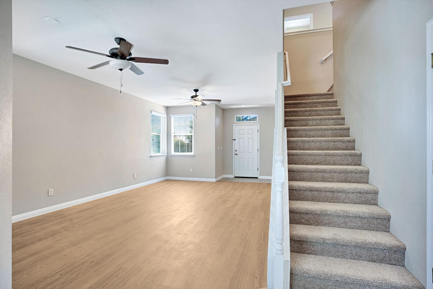 1801 N Miramar Ln, Clovis, CA 93619