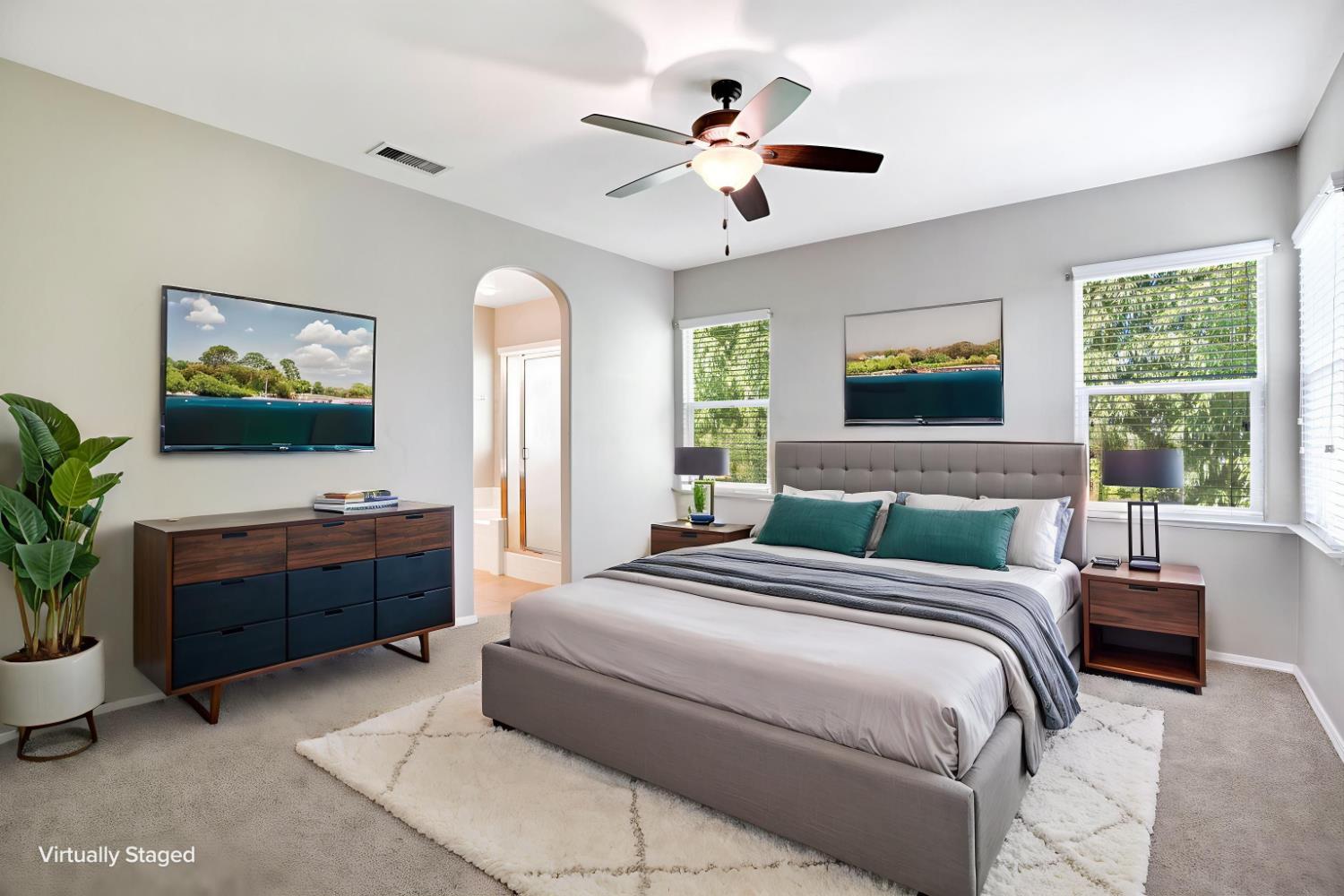 1801 N Miramar Ln, Clovis, CA 93619