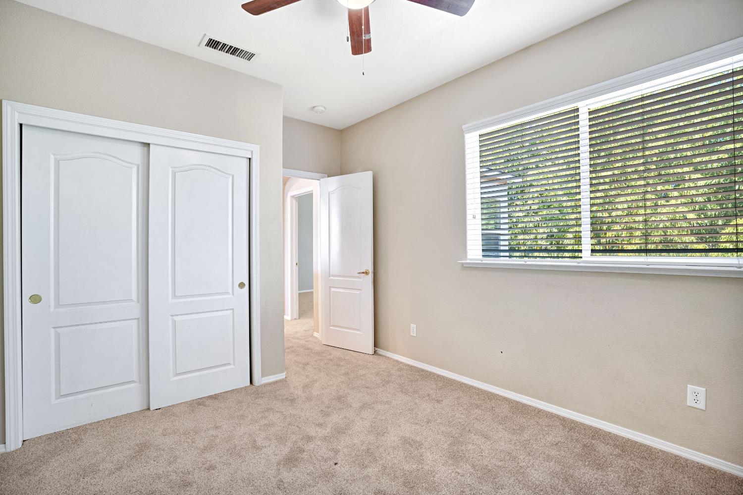 1801 N Miramar Ln, Clovis, CA 93619