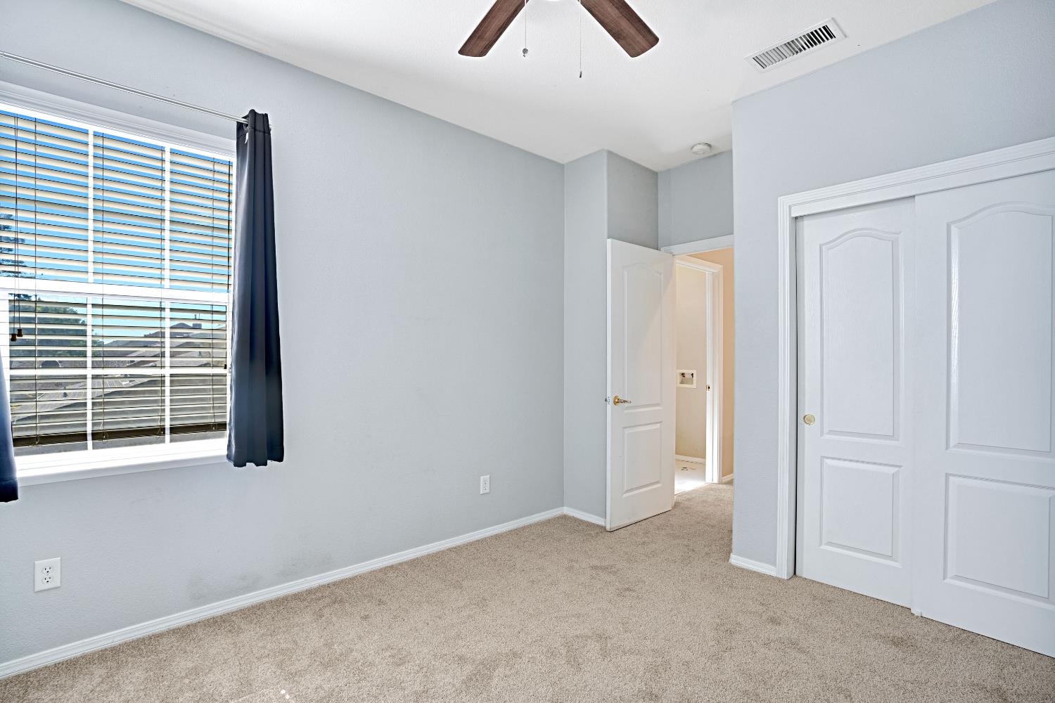 1801 N Miramar Ln, Clovis, CA 93619