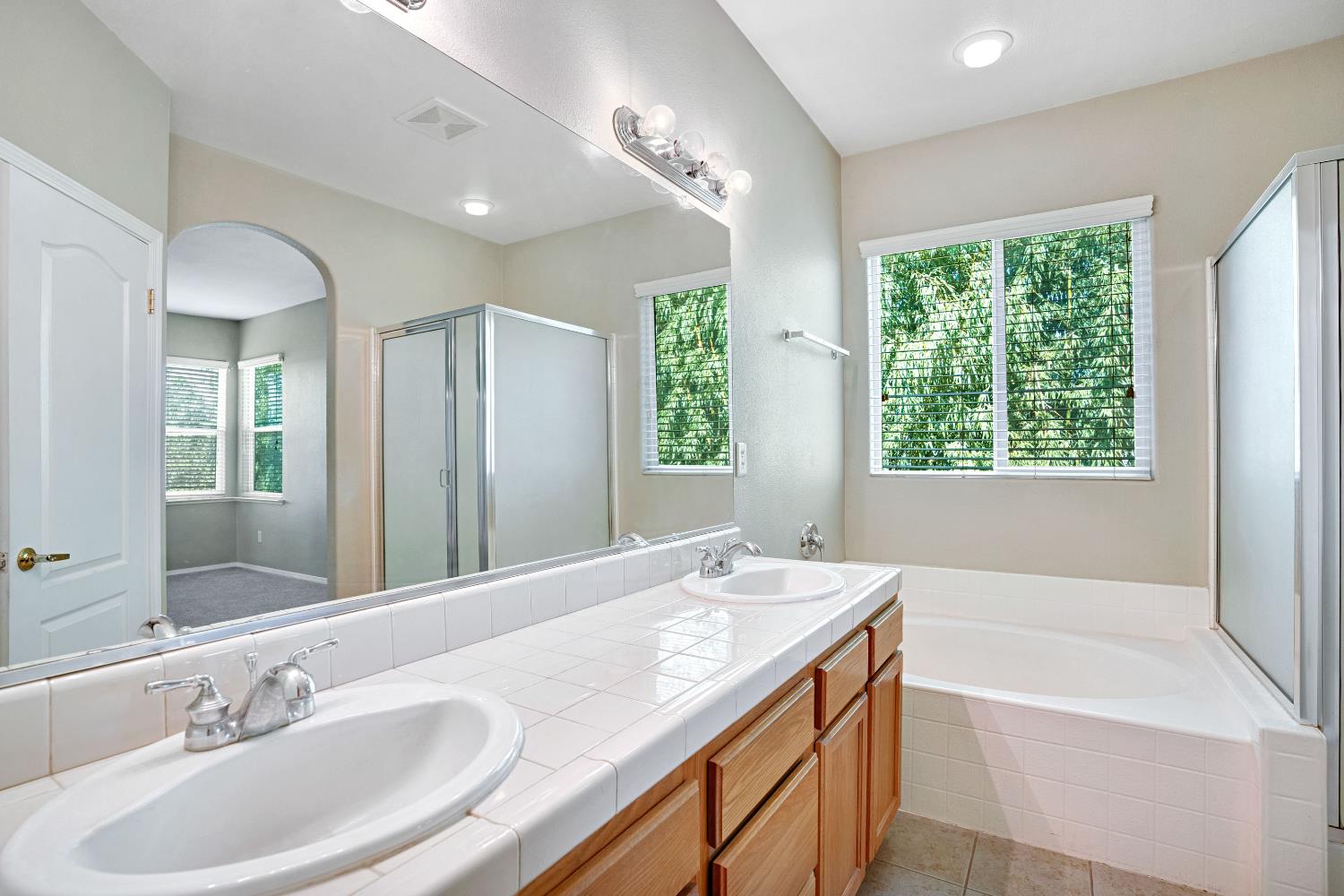 1801 N Miramar Ln, Clovis, CA 93619