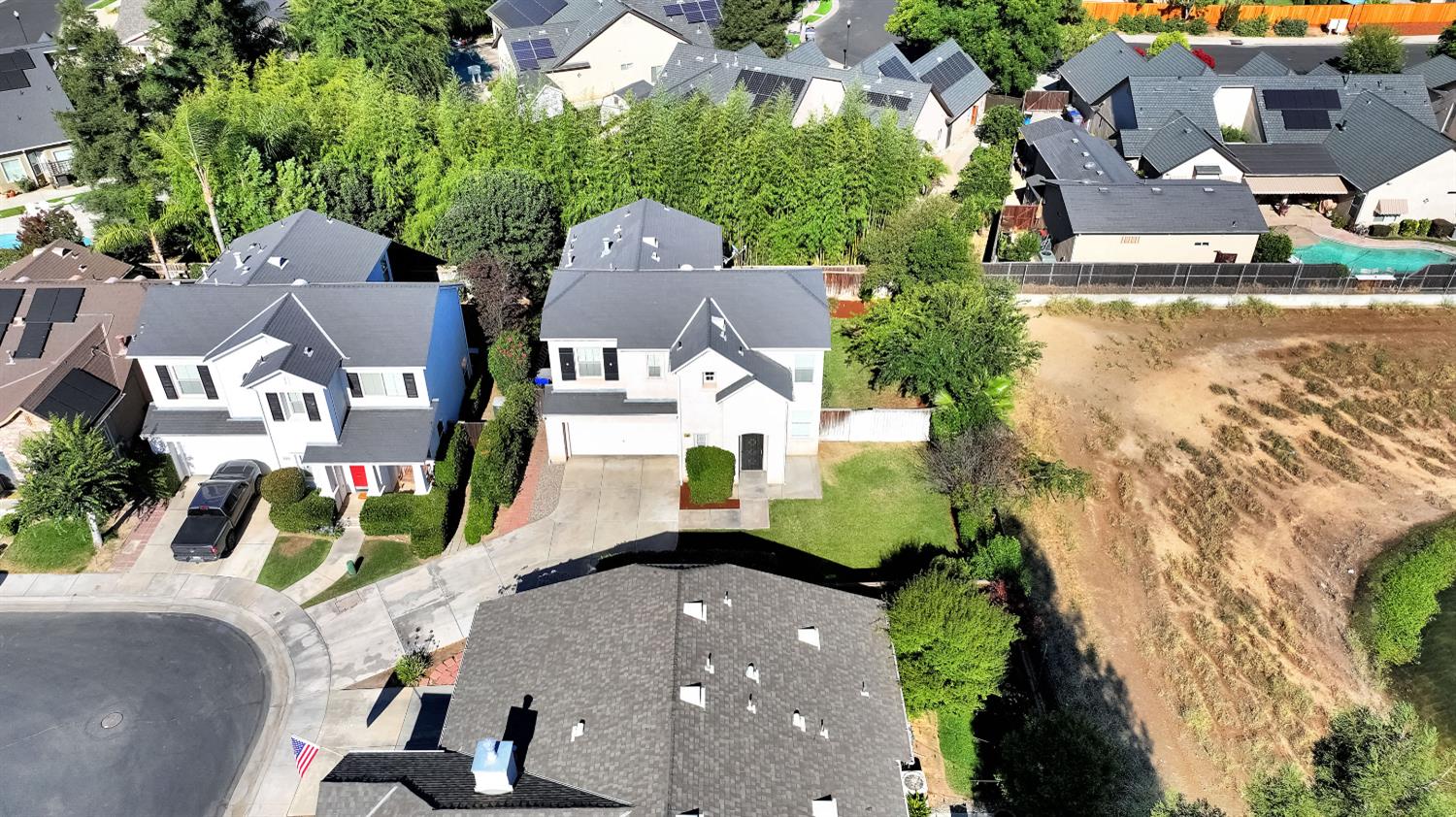 1801 N Miramar Ln, Clovis, CA 93619