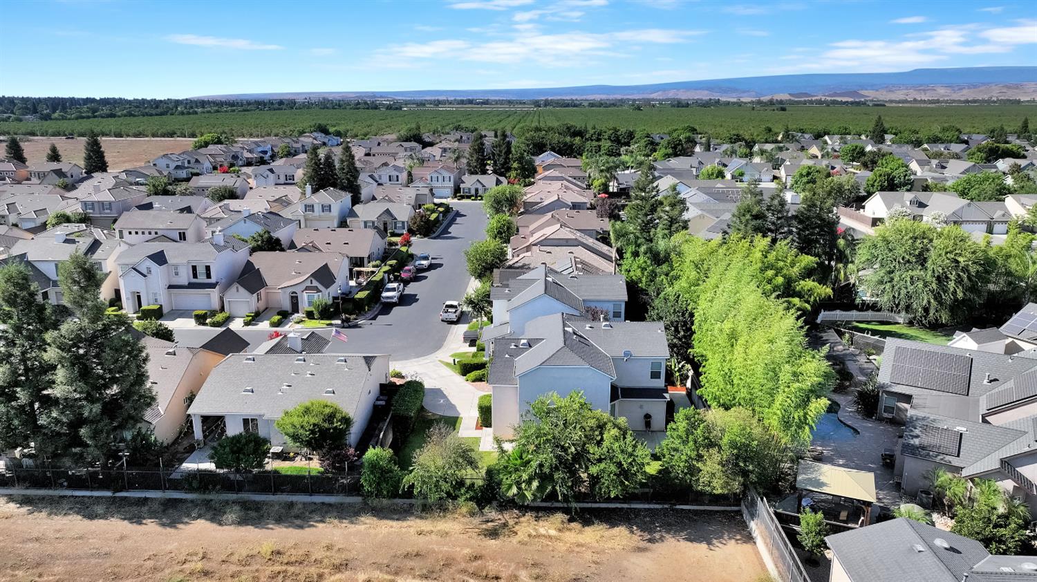 1801 N Miramar Ln, Clovis, CA 93619