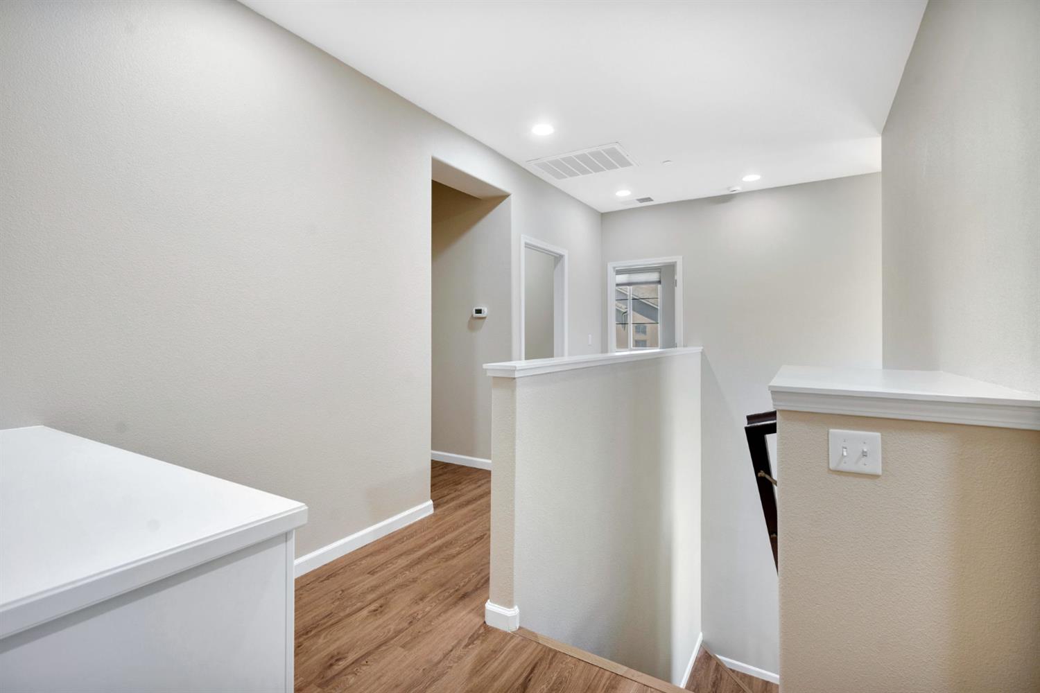 3270 Alps Ln, Clovis, CA 93619