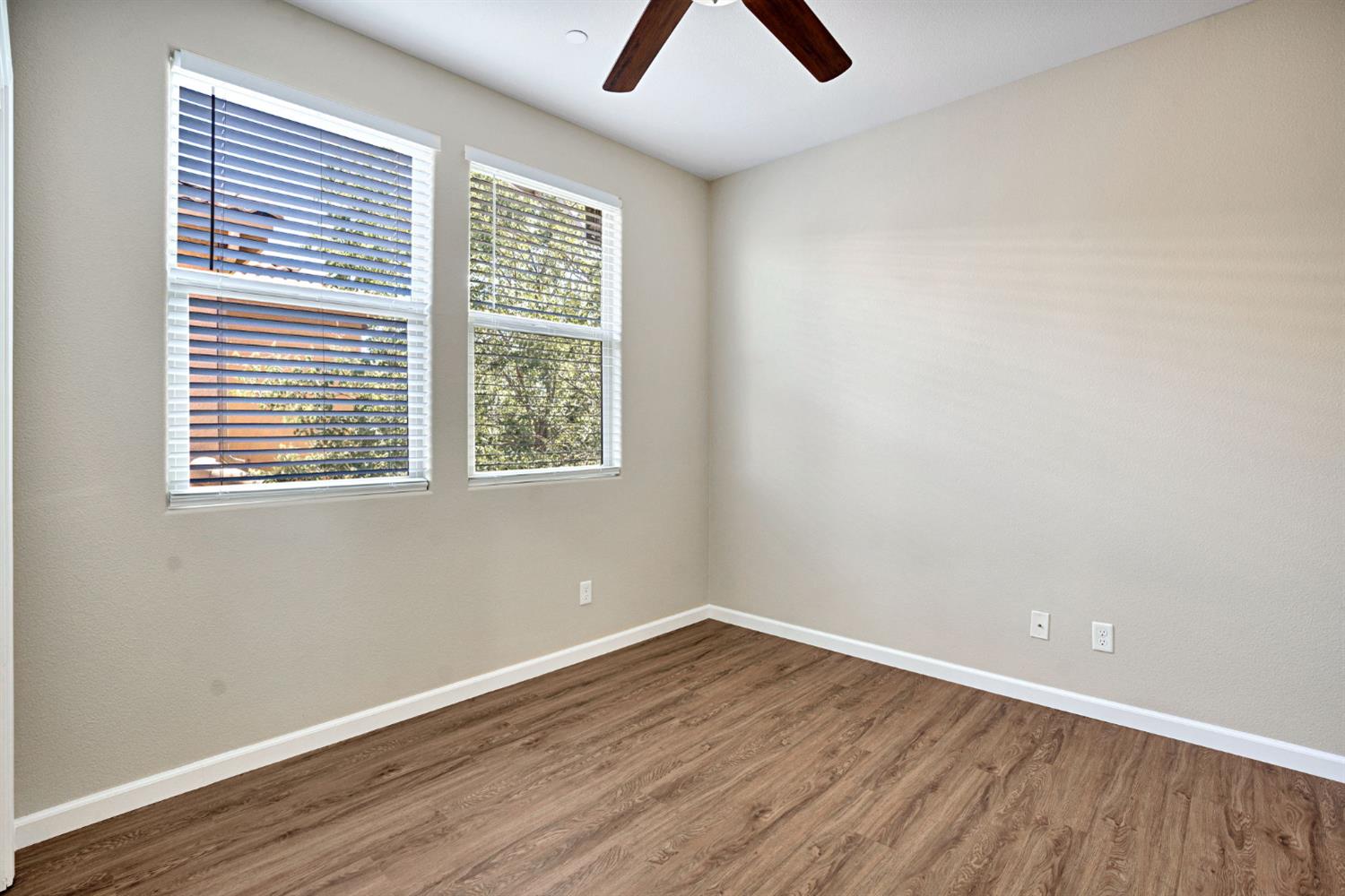 3270 Alps Ln, Clovis, CA 93619