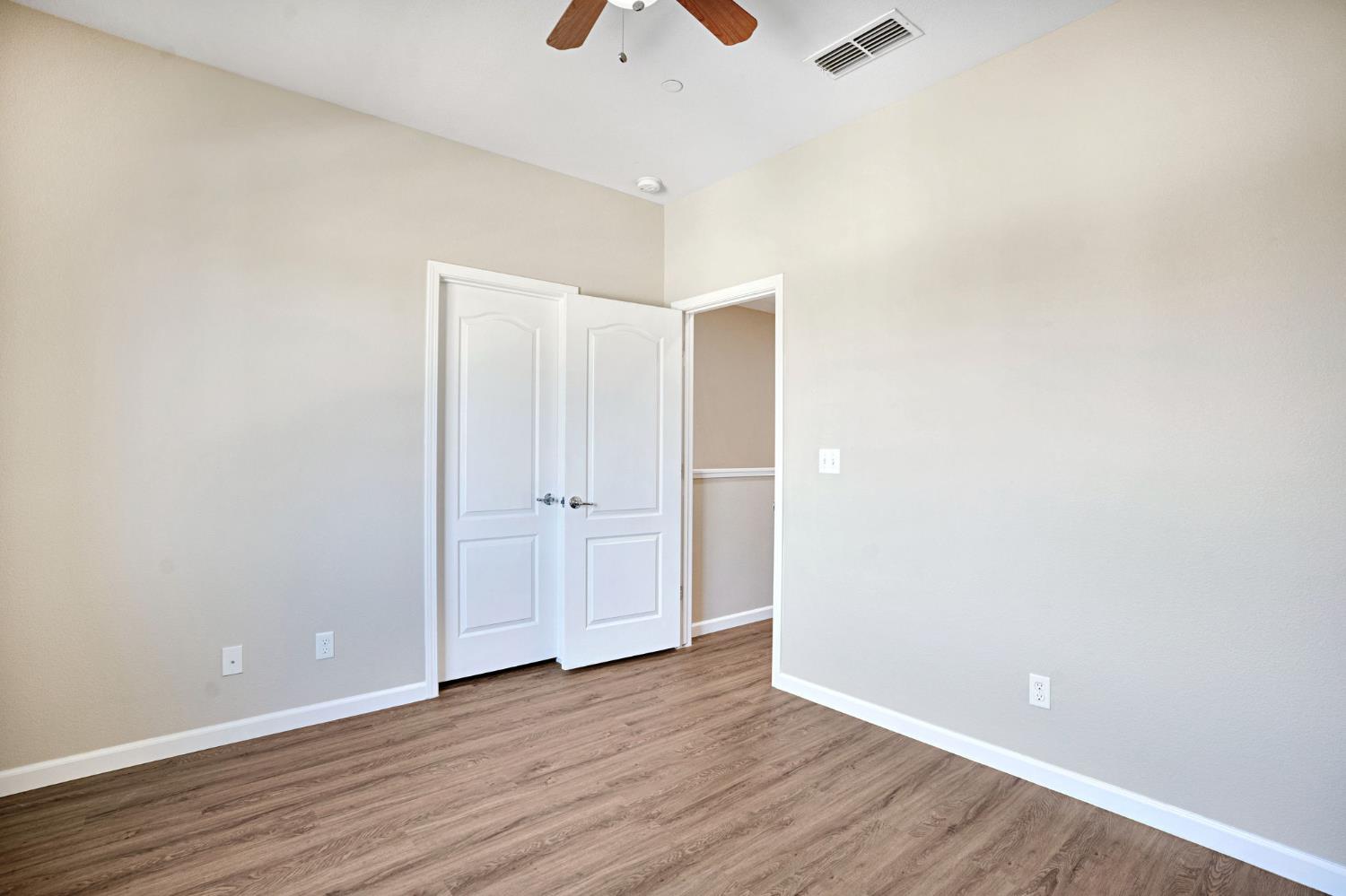 3270 Alps Ln, Clovis, CA 93619