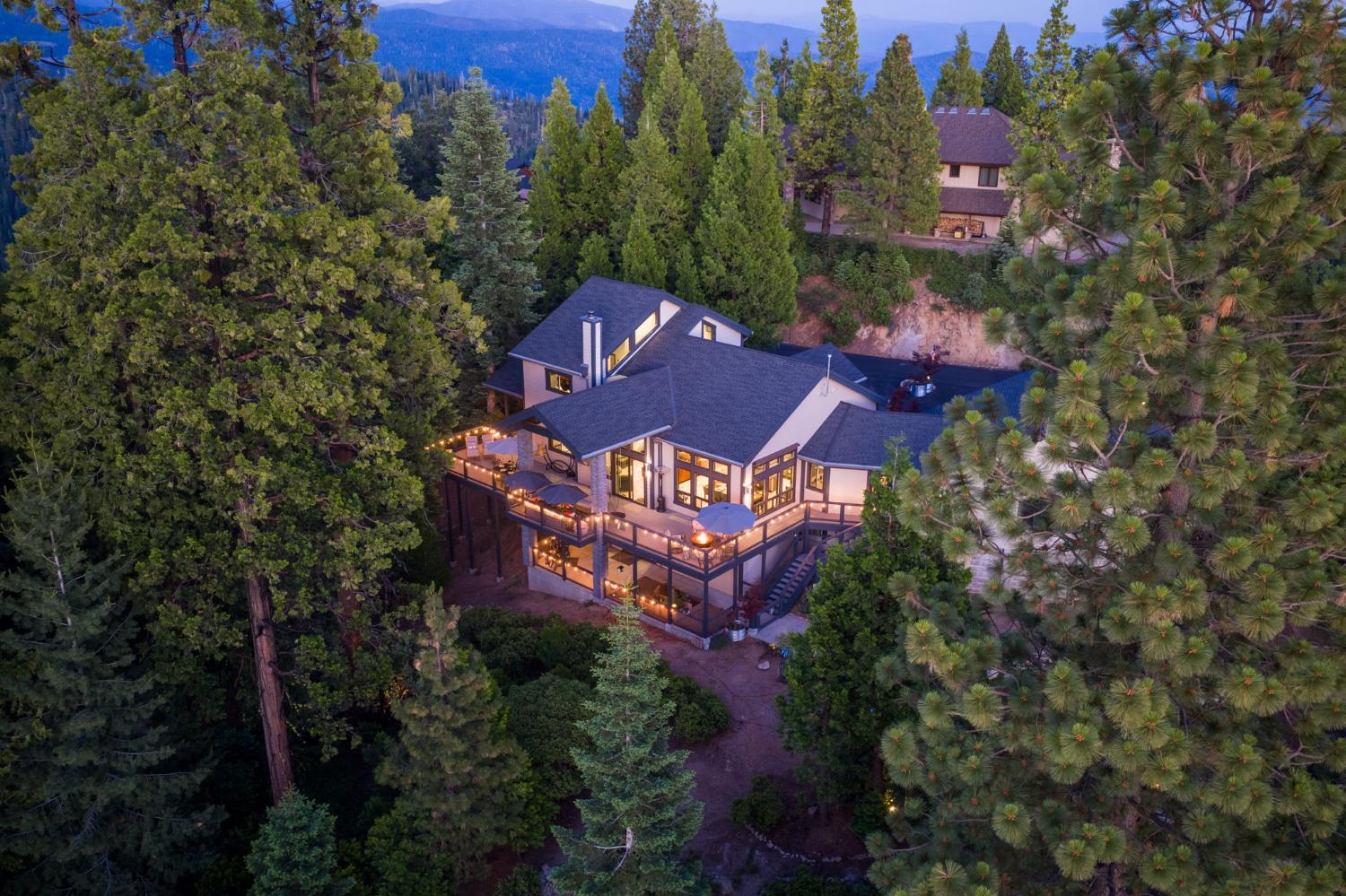 42499 Bretz Point Ln, Shaver Lake, CA 93664