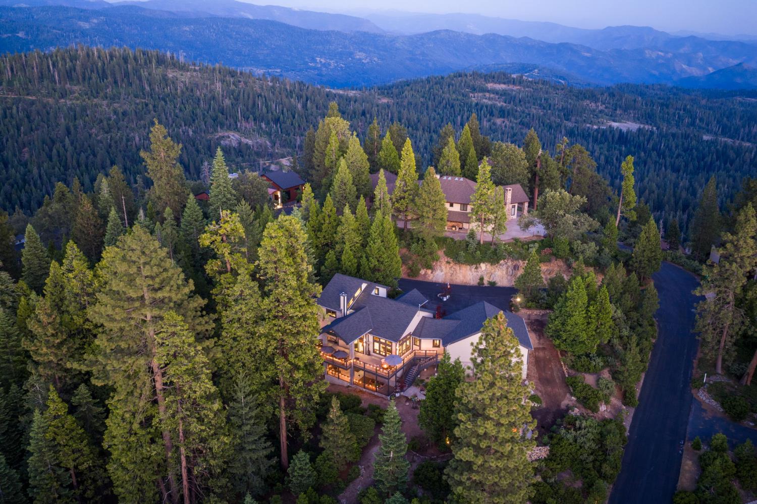 42499 Bretz Point Ln, Shaver Lake, CA 93664