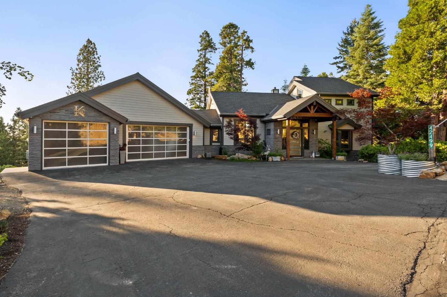 42499 Bretz Point Ln, Shaver Lake, CA 93664