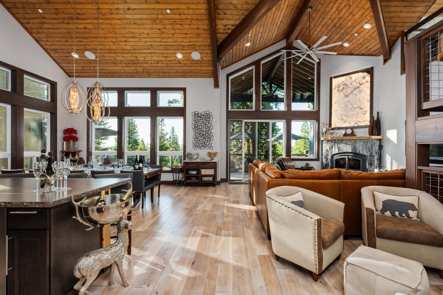 42499 Bretz Point Ln, Shaver Lake, CA 93664