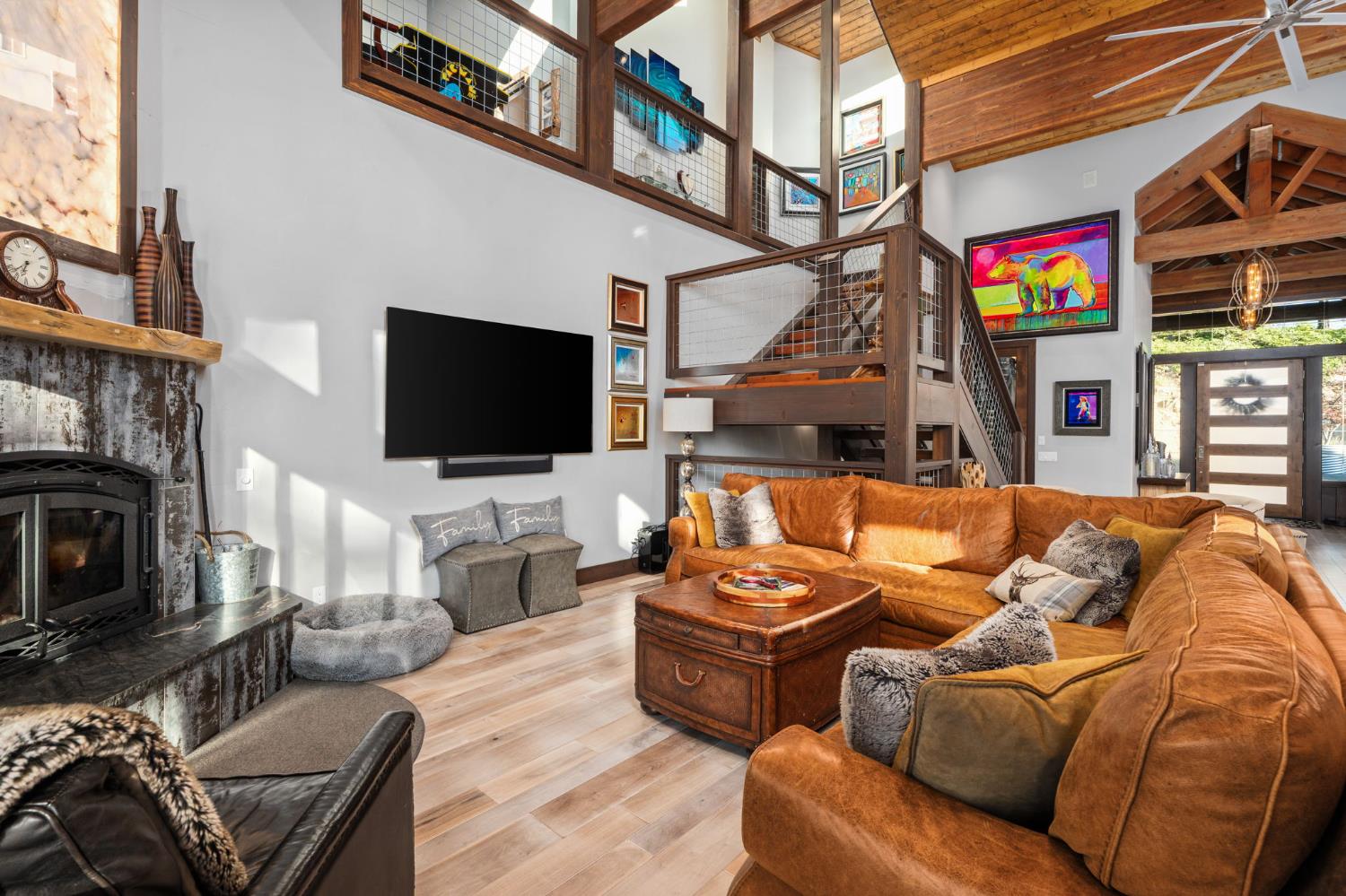 42499 Bretz Point Ln, Shaver Lake, CA 93664
