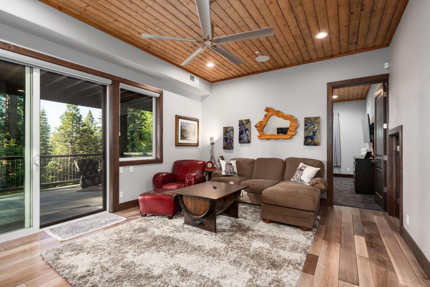 42499 Bretz Point Ln, Shaver Lake, CA 93664