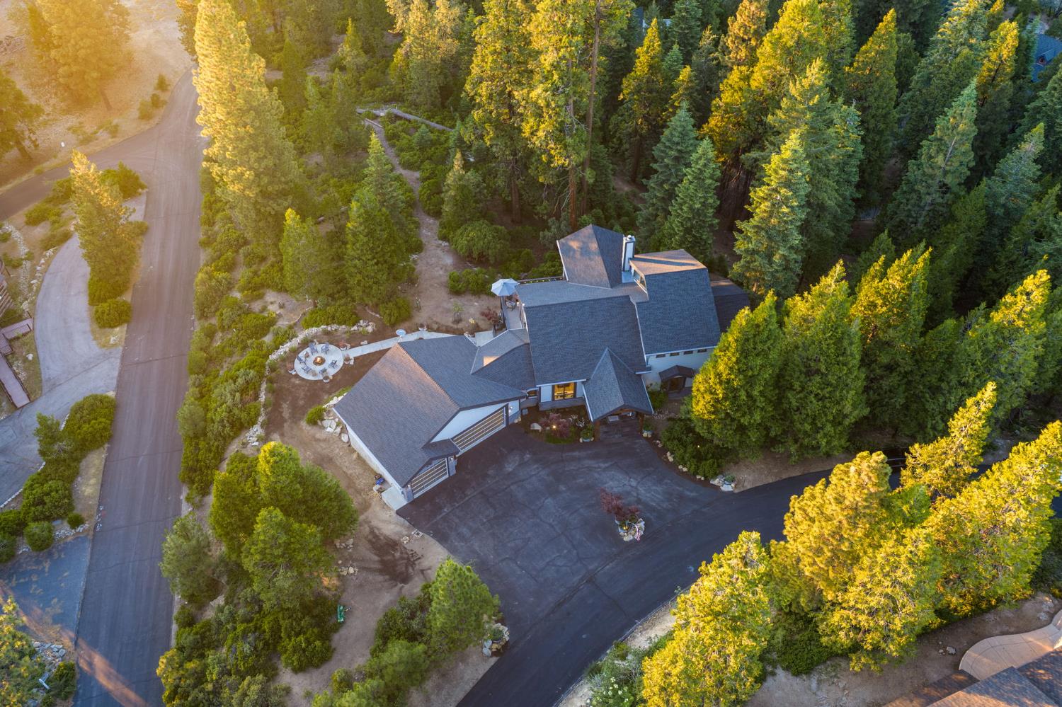 42499 Bretz Point Ln, Shaver Lake, CA 93664