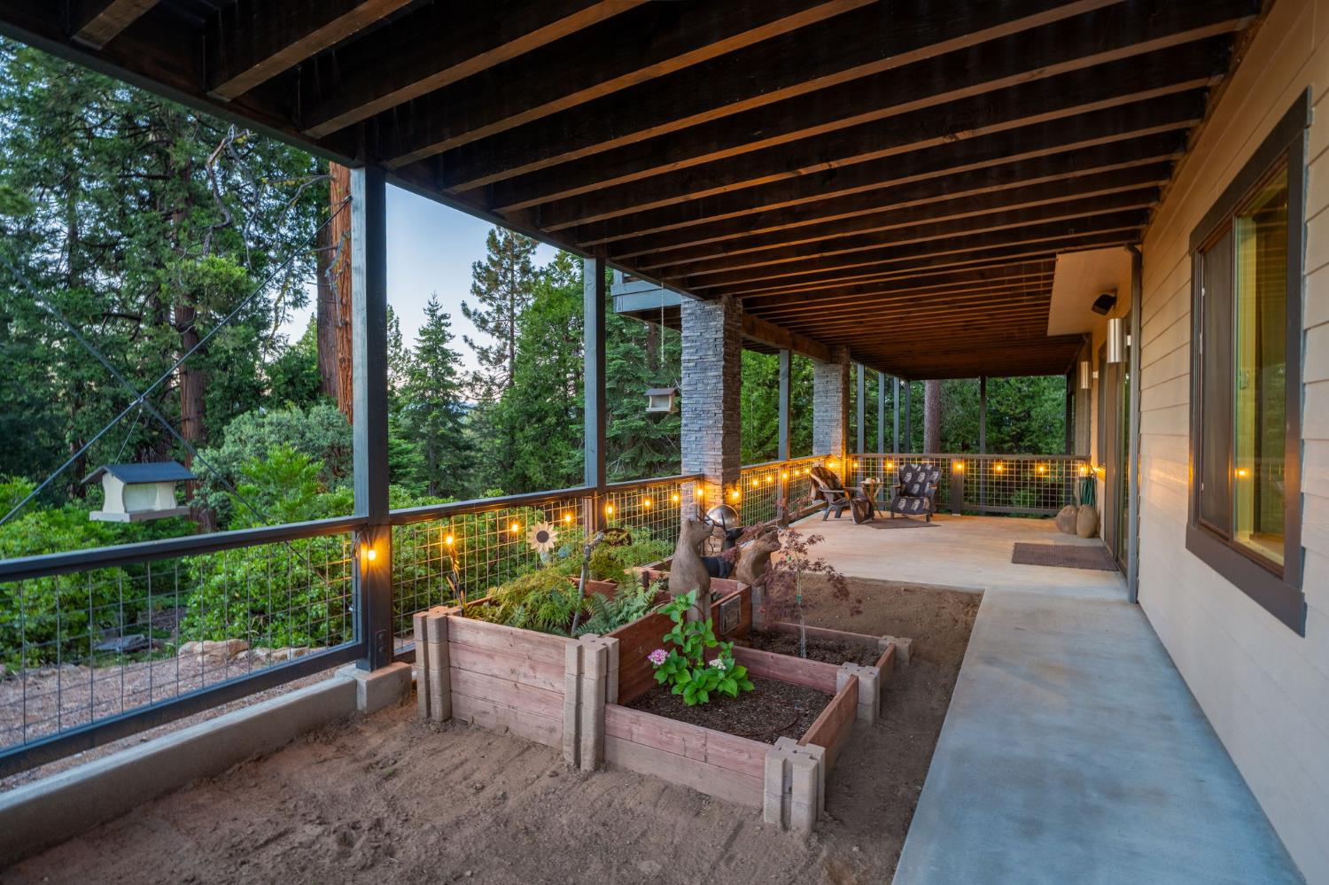 42499 Bretz Point Ln, Shaver Lake, CA 93664