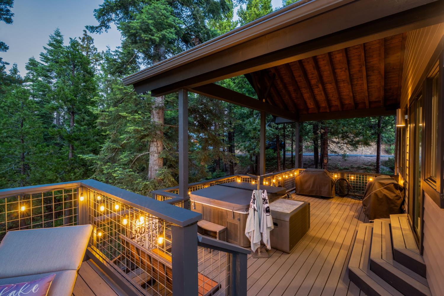 42499 Bretz Point Ln, Shaver Lake, CA 93664