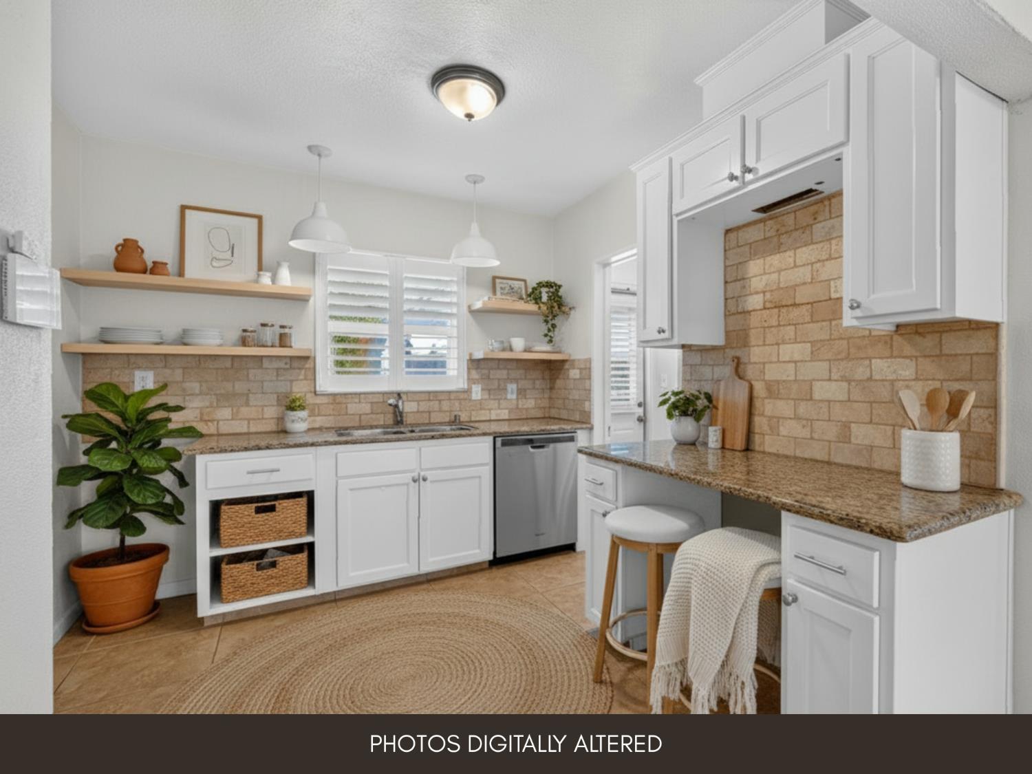 256 N Sierra Vista Ave, Fresno, CA 93702