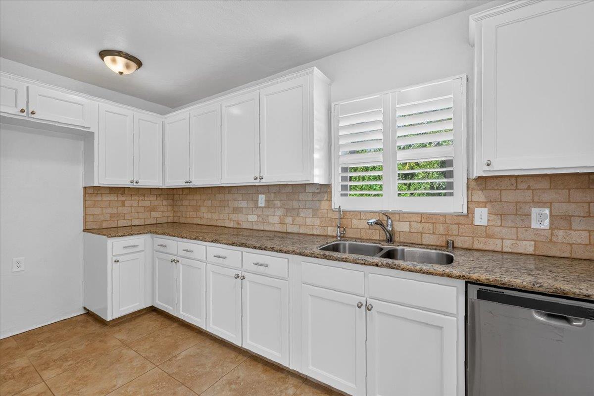 256 N Sierra Vista Ave, Fresno, CA 93702