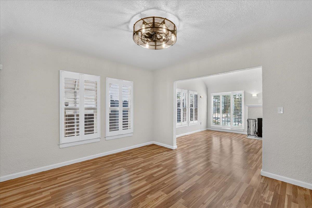 256 N Sierra Vista Ave, Fresno, CA 93702