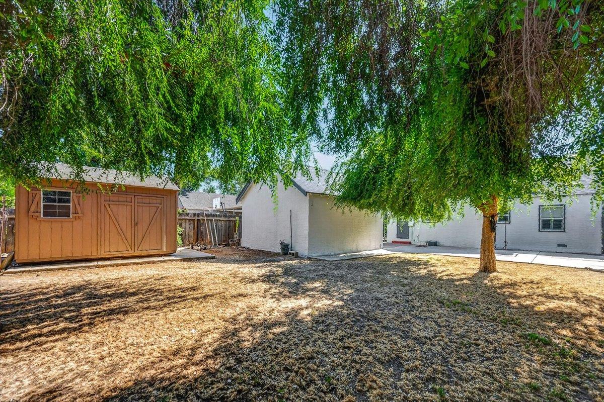 256 N Sierra Vista Ave, Fresno, CA 93702