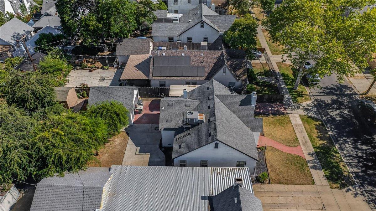 256 N Sierra Vista Ave, Fresno, CA 93702