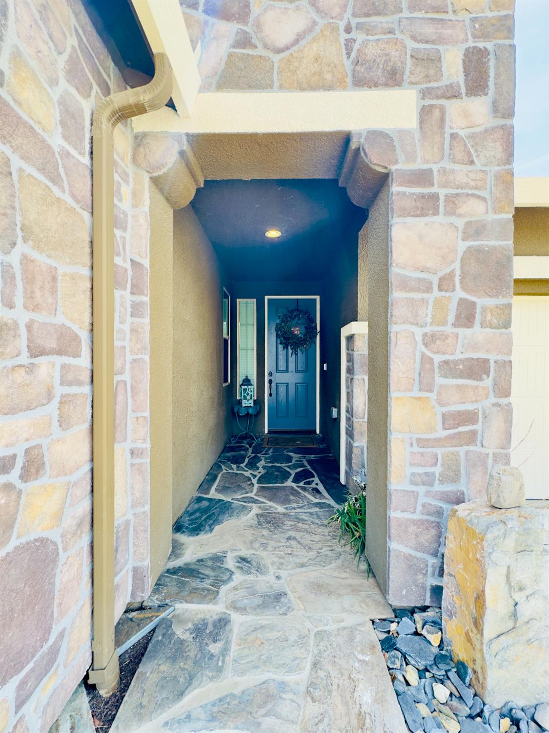 1849 W Porter Ave, Visalia, CA 93291