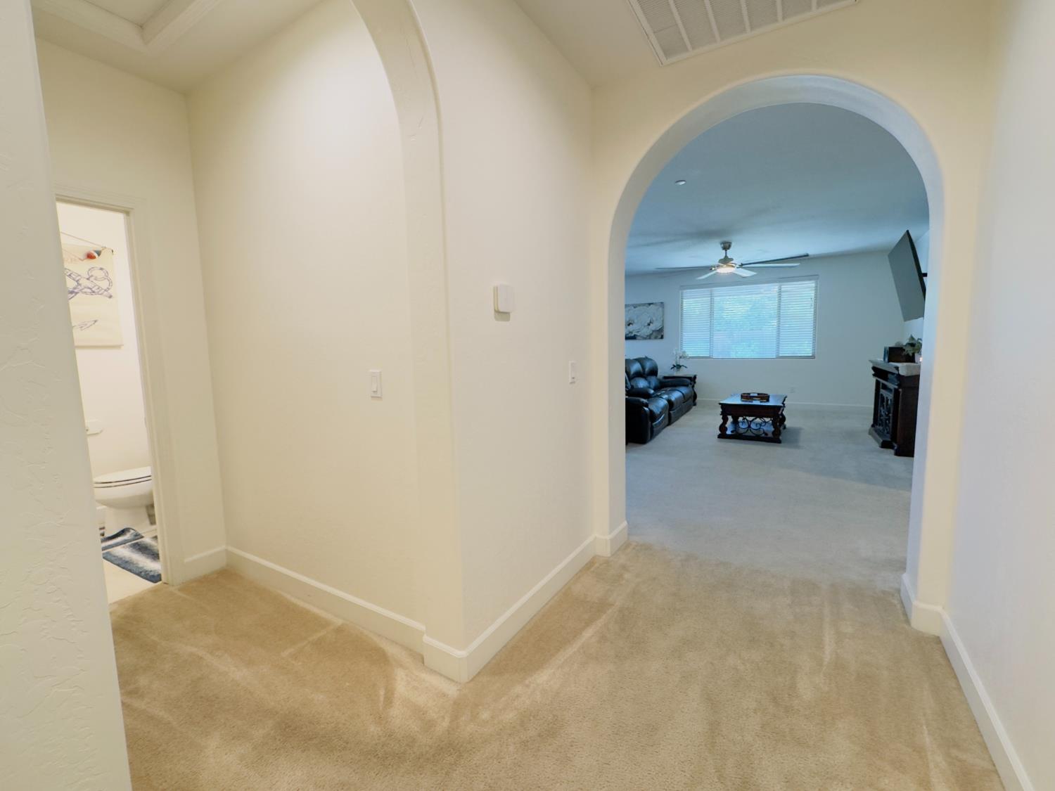 1849 W Porter Ave, Visalia, CA 93291